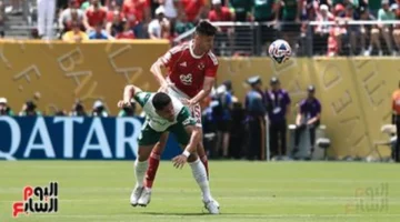 قرار مفاجئ.. VAR يلغي طرد لاعب بالميراس ضد الأهلي